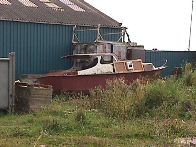 OldBoat-Vollendam.jpg